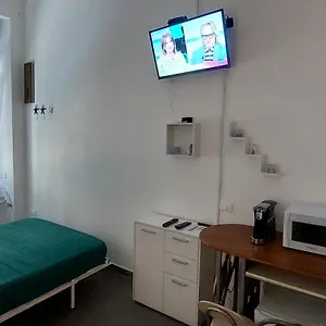  Affittacamere 